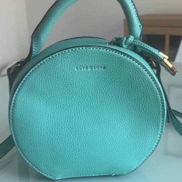 Live and Lore Handbag - Picture 1 of 4